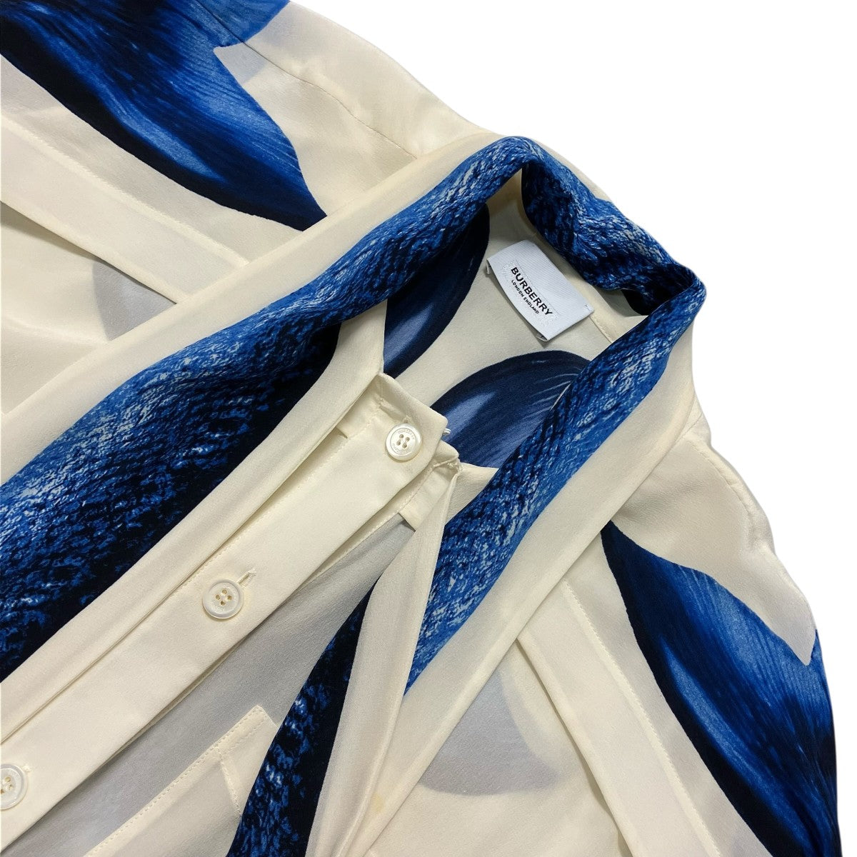 BURBERRY 変形ボウタイブラウス45678250 古着・中古-3枚目のアイテム画像