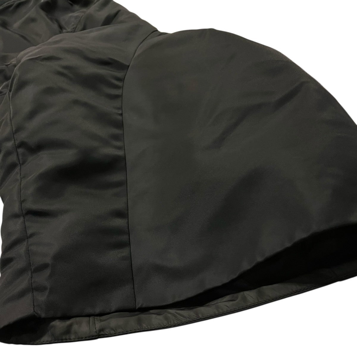 サカイ　sacai ブラックブルゾン　ショート丈　半袖　サイズ2 sacai（サカイ） sacai 24SS 「Matte Taffeta Shorts」 ショートパンツ