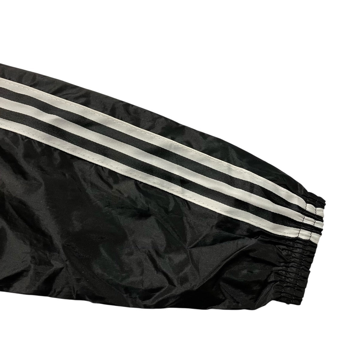 adidas ナイロンジャケット 古着・中古-4枚目のアイテム画像