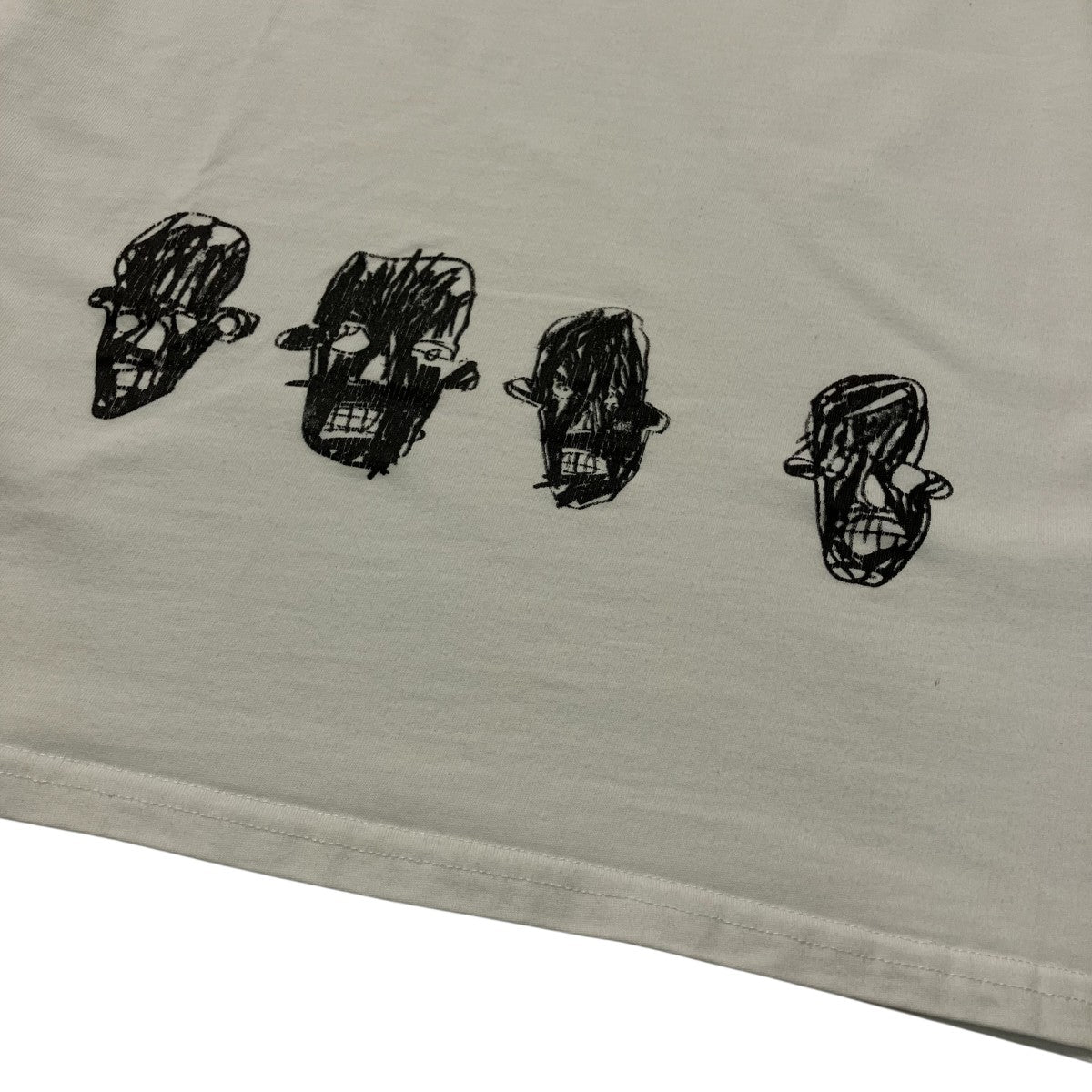 BasquiatプリントTシャツ