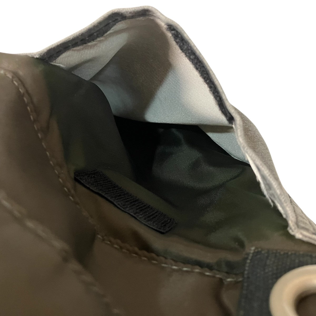 スリングバッグ