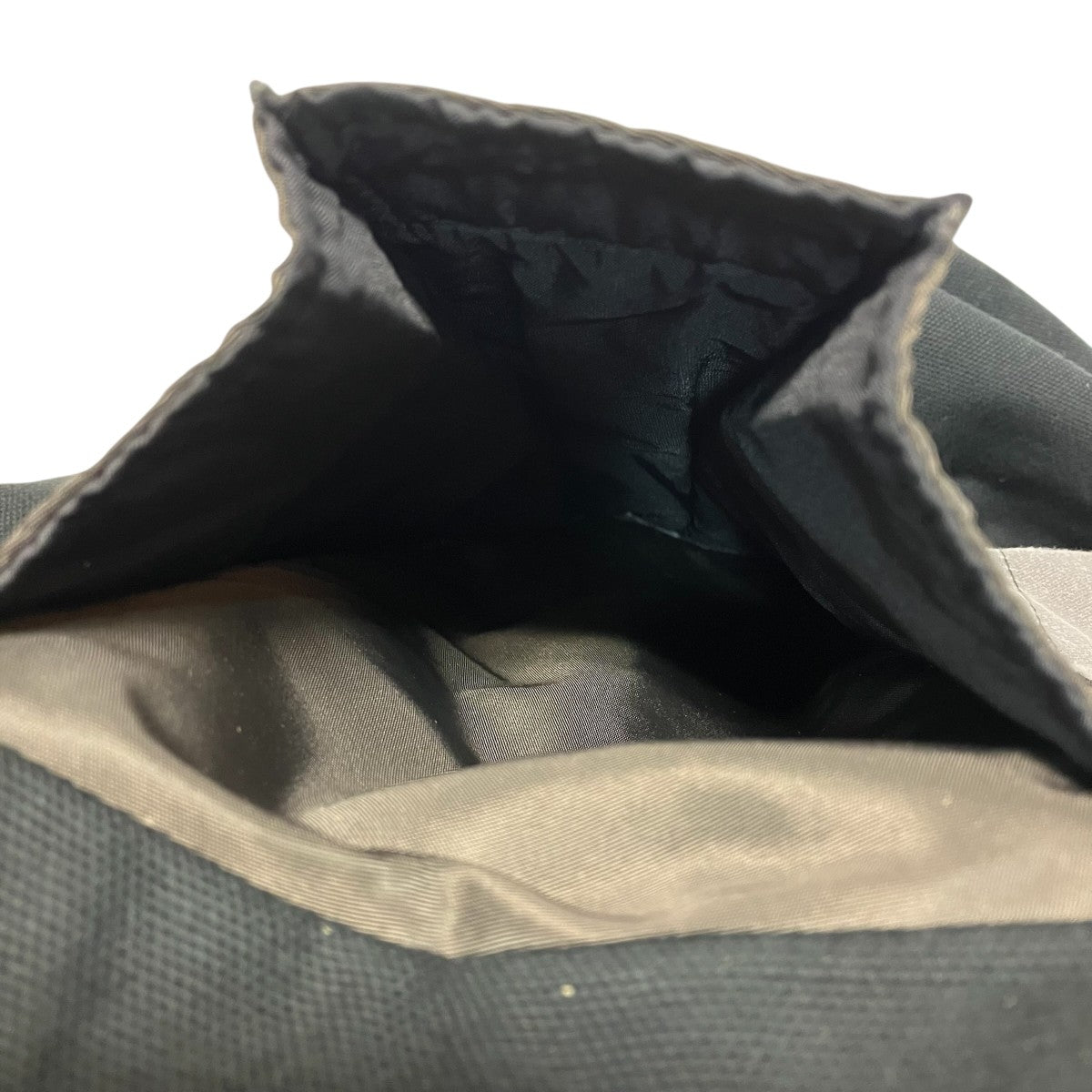 スリングバッグ