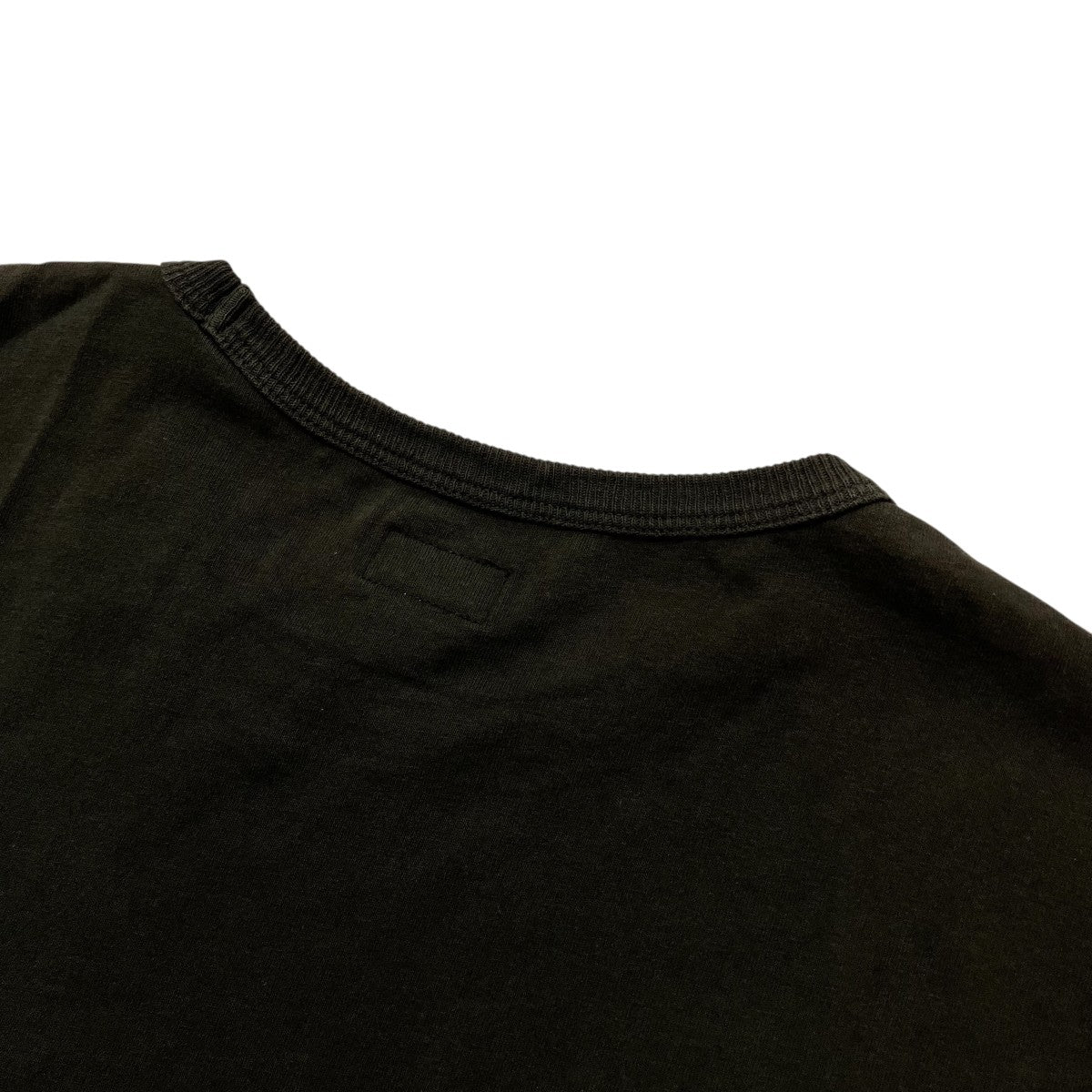 クルーネックTシャツ