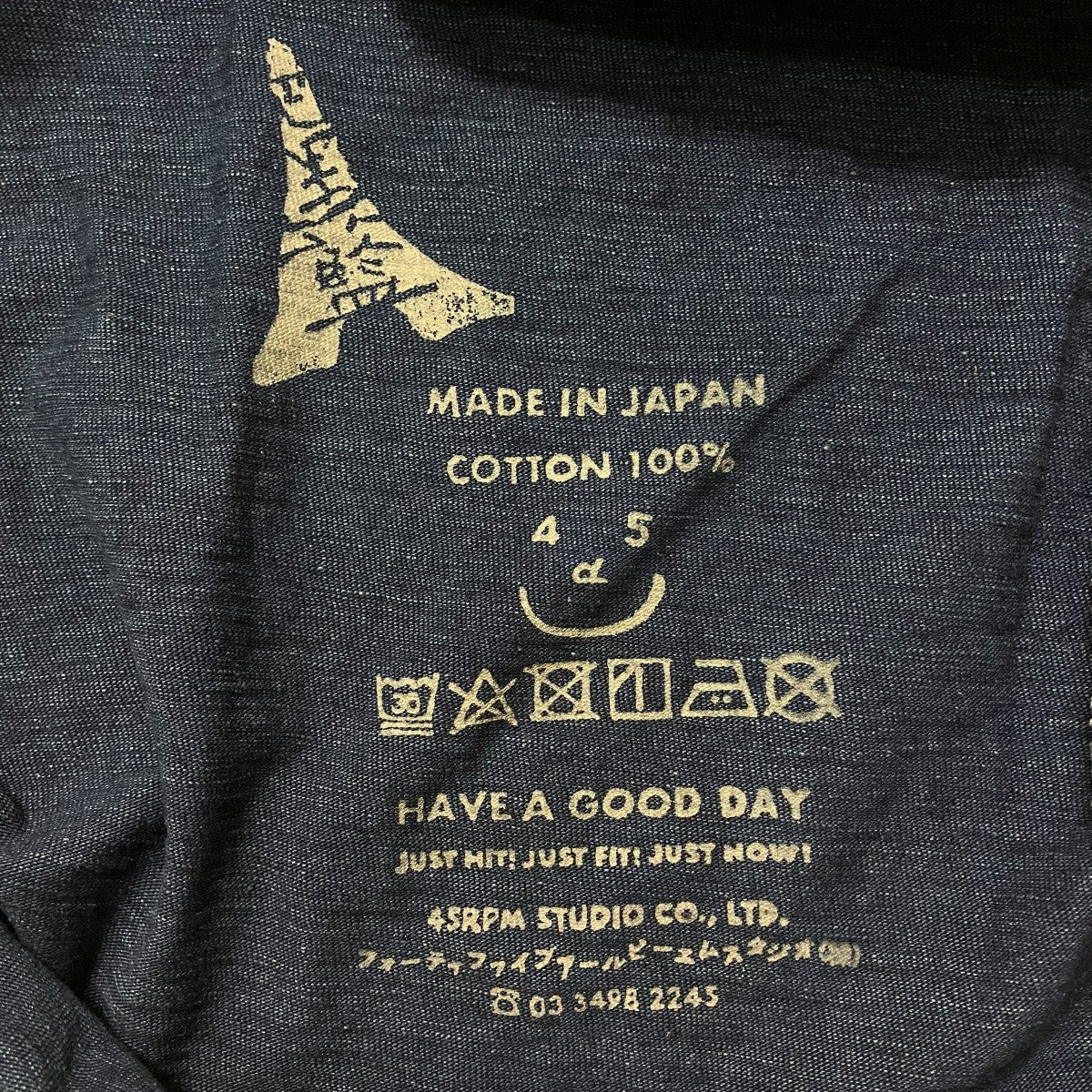クルーネックTシャツ