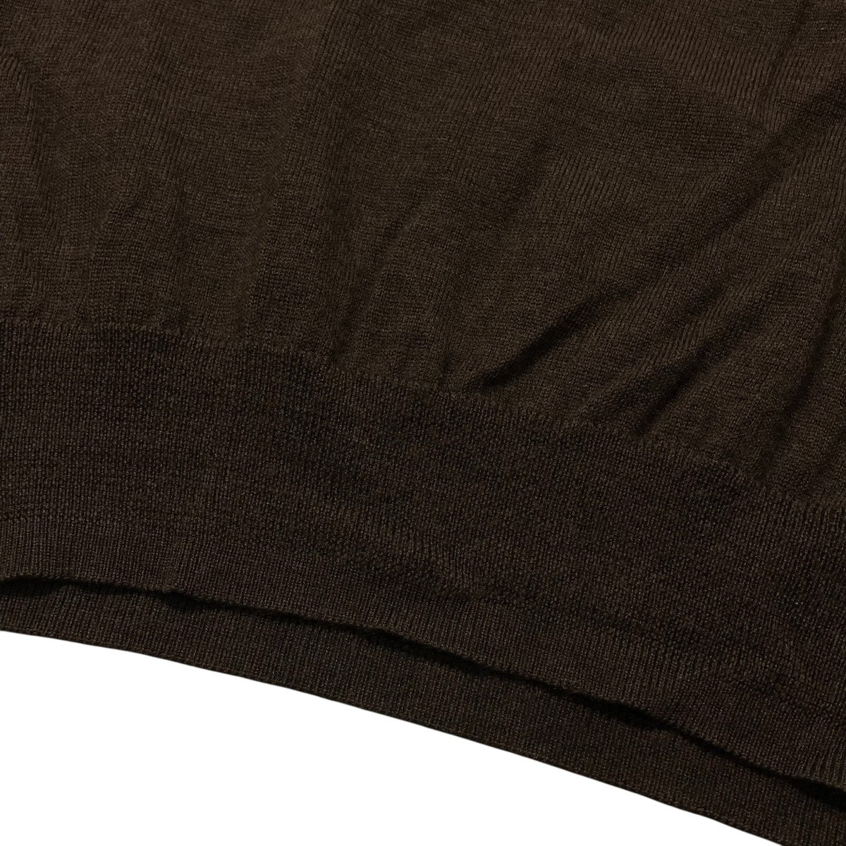MERINO WOOLVネックセーター