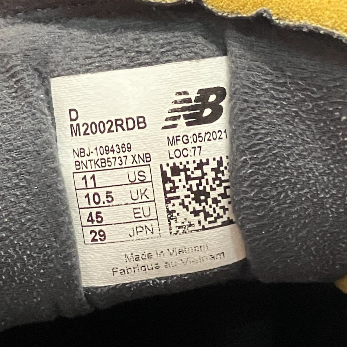 ローカットスニーカーM2002RDB