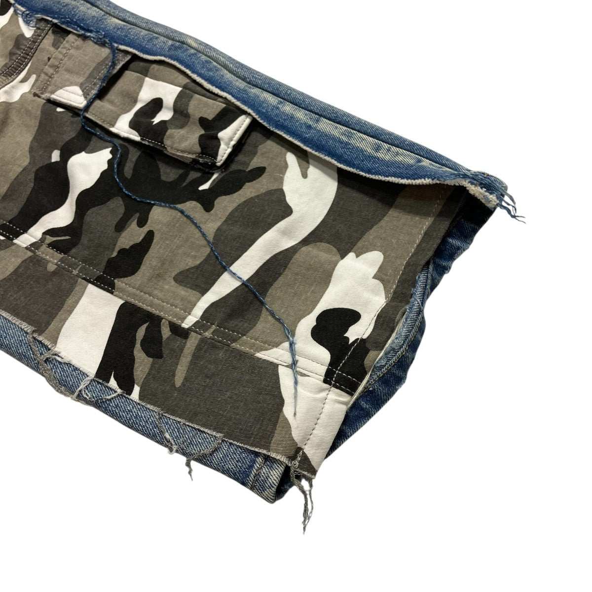CAMO HYBRID DENIM PANTSドッキングカモデニム
