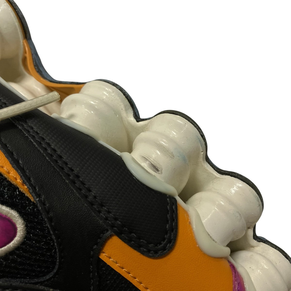 WMNS SHOX TL NOVAローカットスニーカーAT8046 002