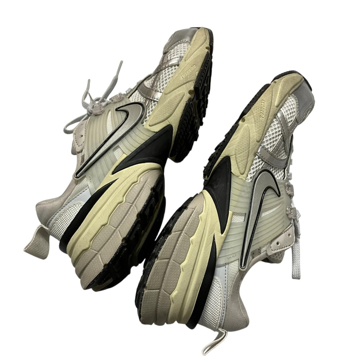 V2K RUNローカットスニーカーFD0736 100