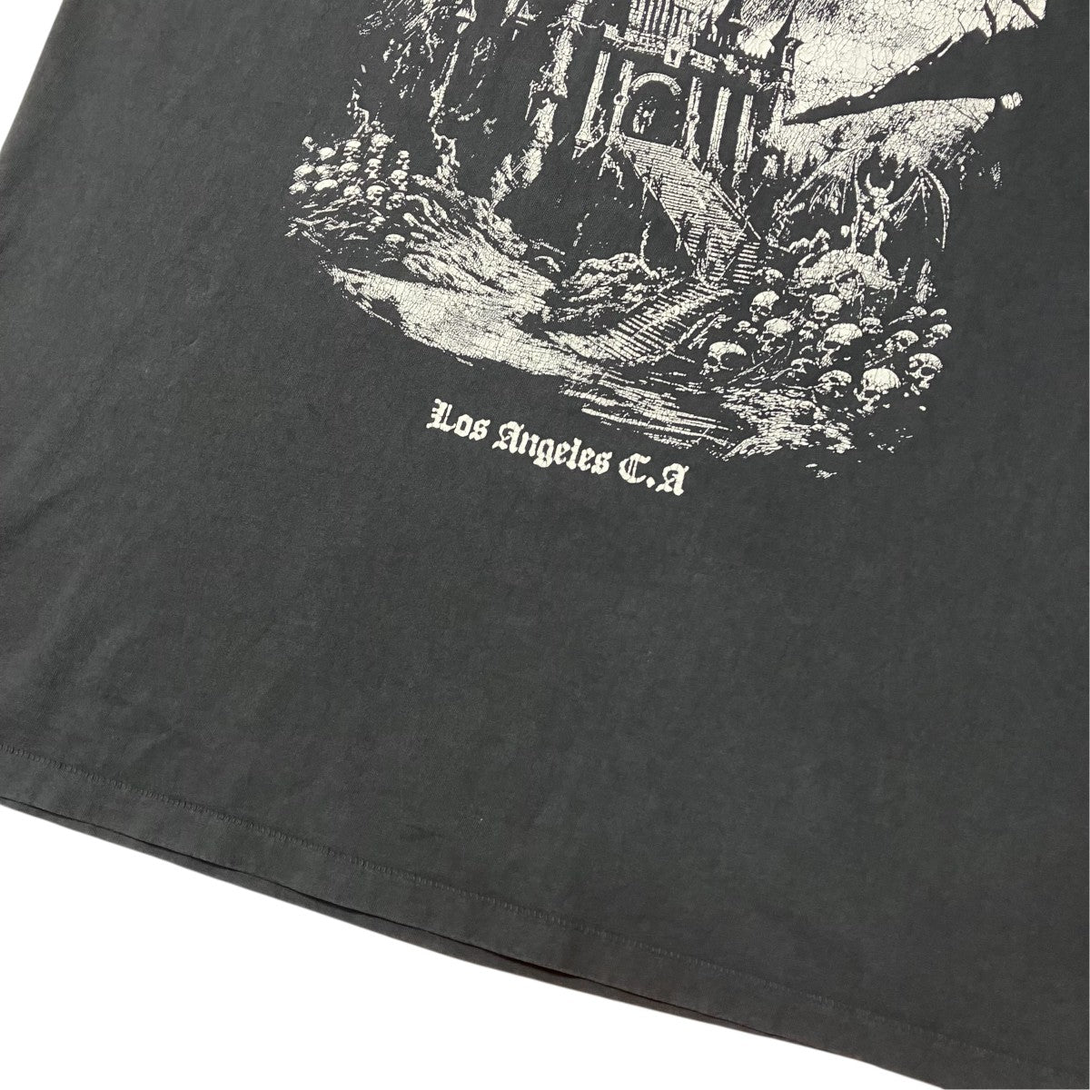 ATK CASTLE TEEプリントTシャツ