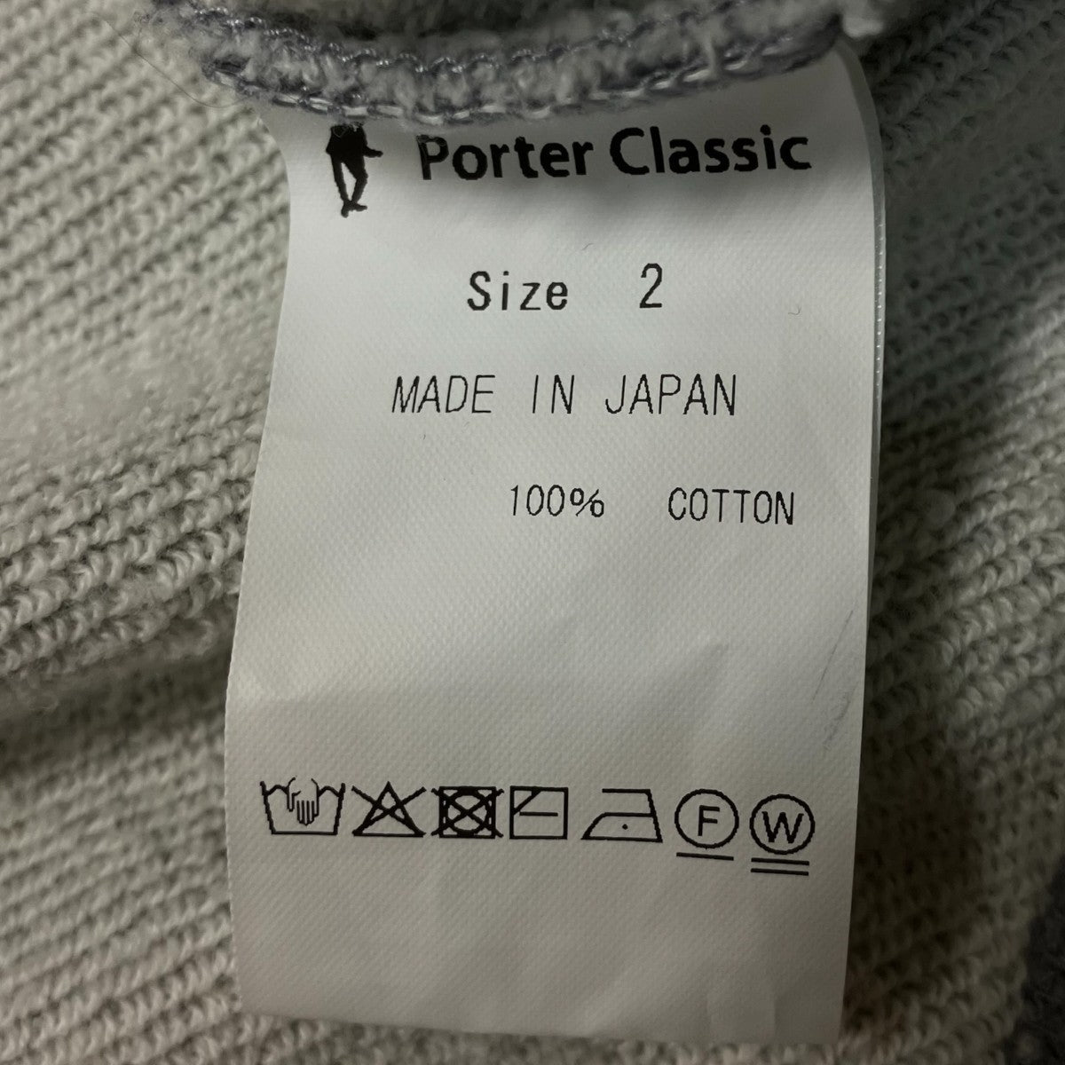ノースリーブスウェット
