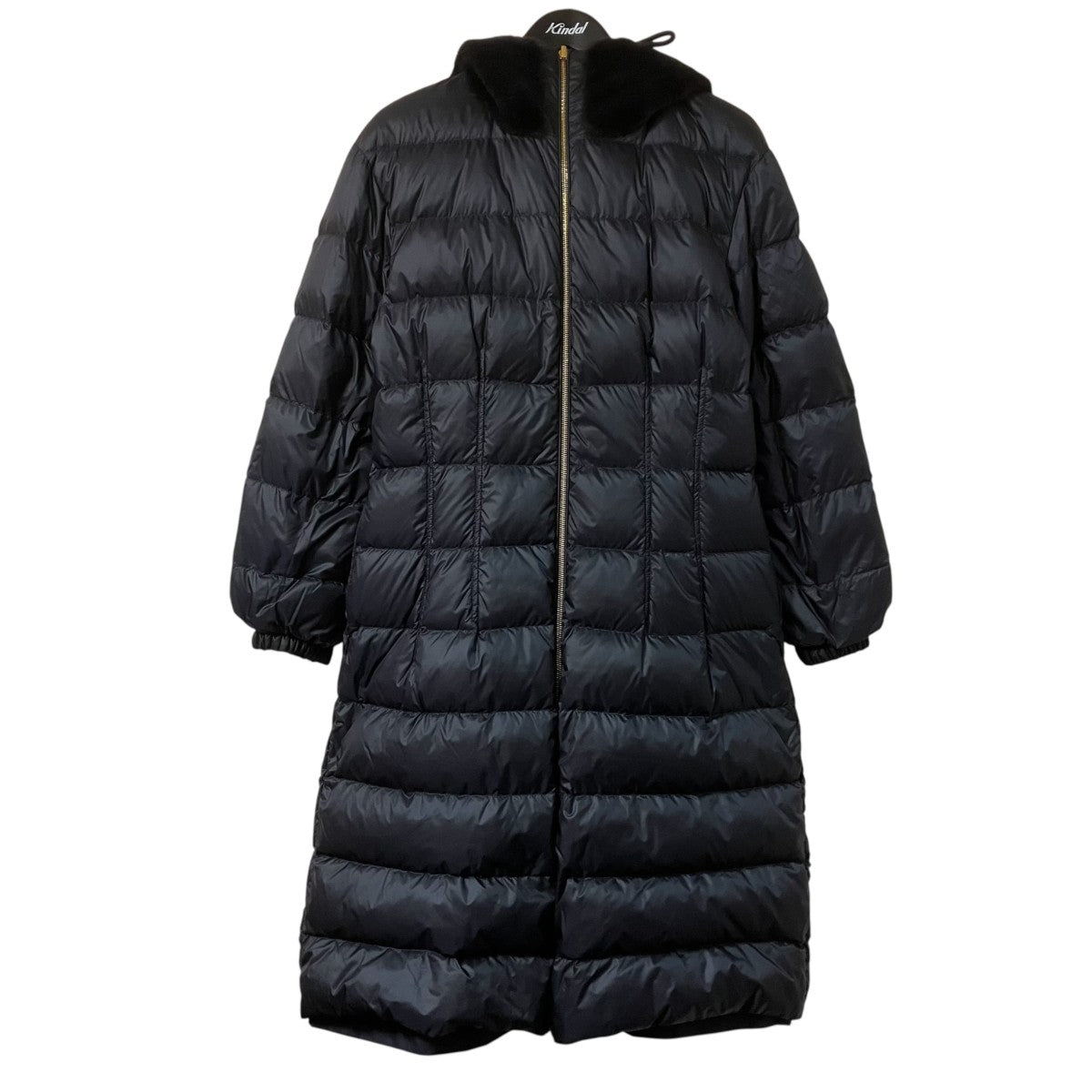 MONCLER EVETTES リバーシブル ロゴワッペン ボアフード ベルト付 ダウンコートダウンコートH20931C00041 古着・中古-3枚目のアイテム画像