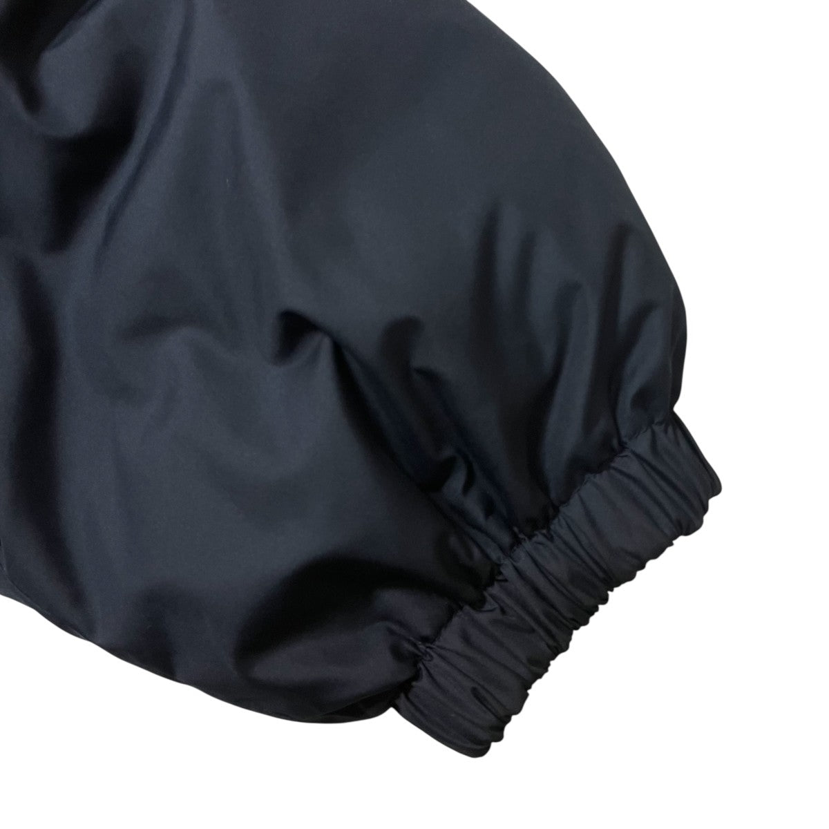MONCLER EVETTES リバーシブル ロゴワッペン ボアフード ベルト付 ダウンコートダウンコートH20931C00041 古着・中古-6枚目のアイテム画像