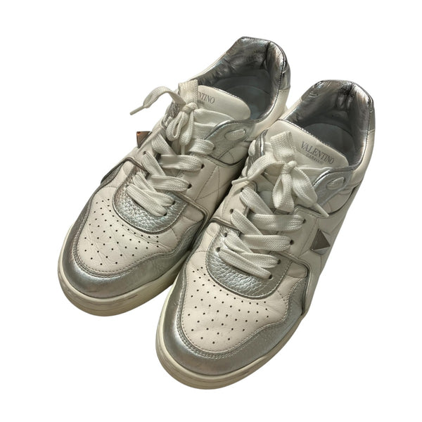VALENTINO(ヴァレンチノ) スタッズスニーカーSXE71Y2 SXE71Y2 ホワイト