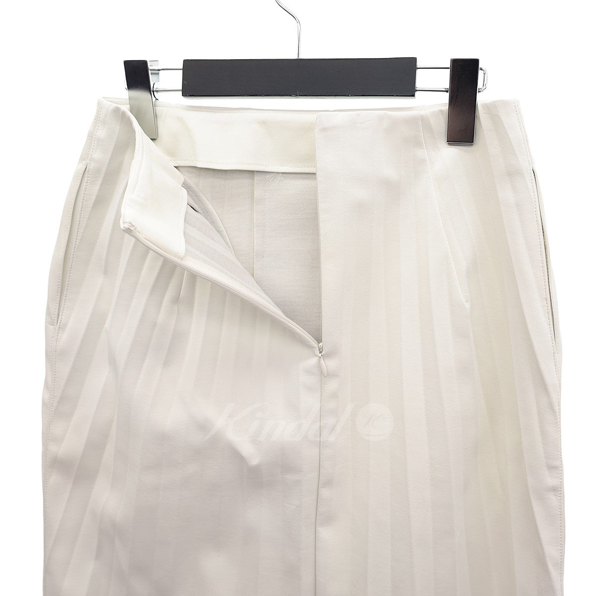 IRENE(アイレネ) フェイクレザースカート Silky Leather Skirt 23A87002 23A87002 ホワイト サイズ  15｜【公式】カインドオルオンライン ブランド古着・中古通販【kindal】