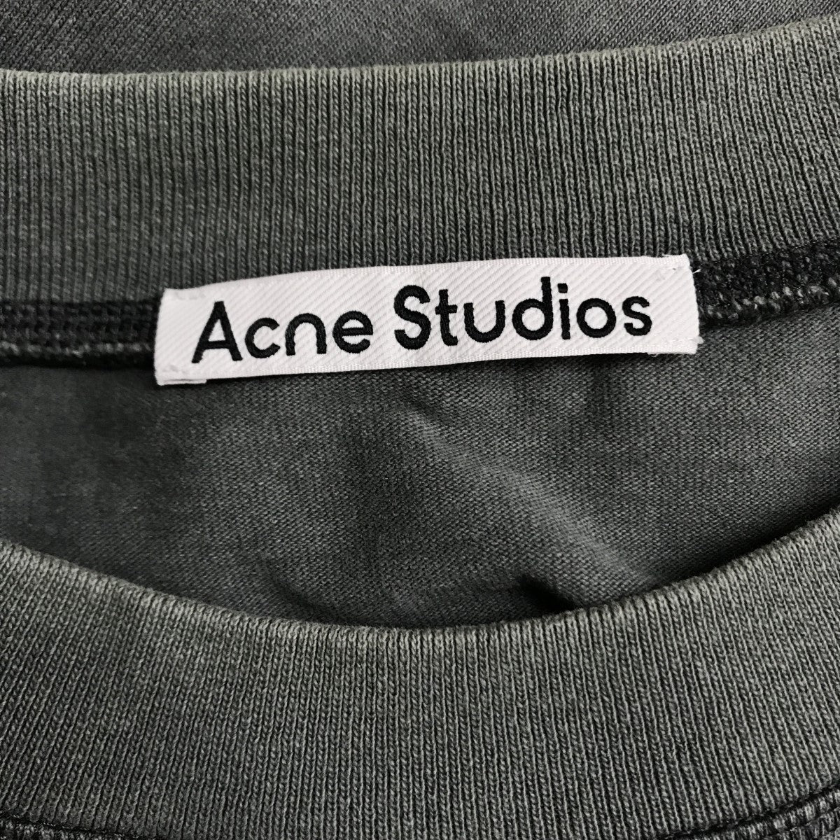 ACNE STUDIOS(アクネストゥディオズ) ロゴプリント クルーネック