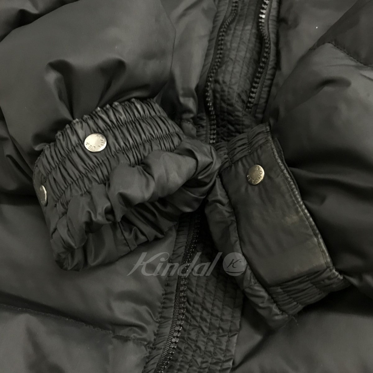 MONCLER(モンクレール) BAZILLE バジーレ ダウンジャケット 41311／50