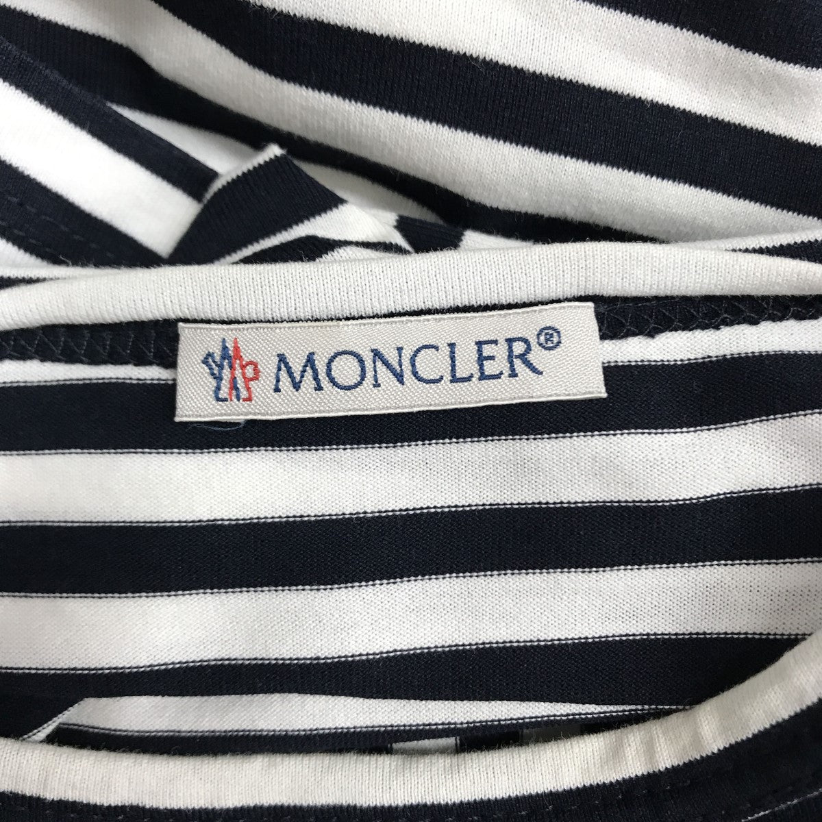 人気 moncler ボーダーポケットtシャツ