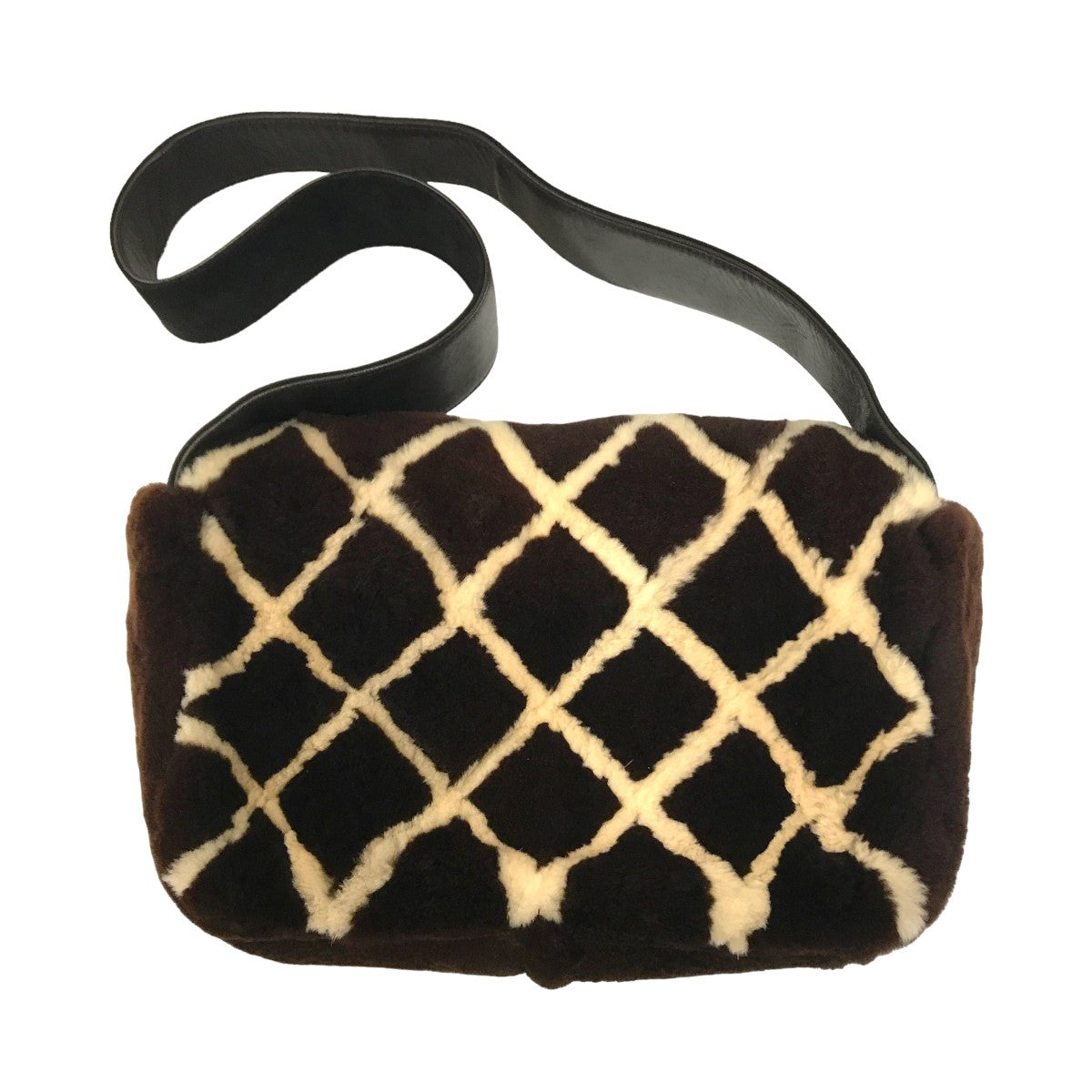 CHANEL フラップ ファーショルダーバッグ の古着・中古アイテム