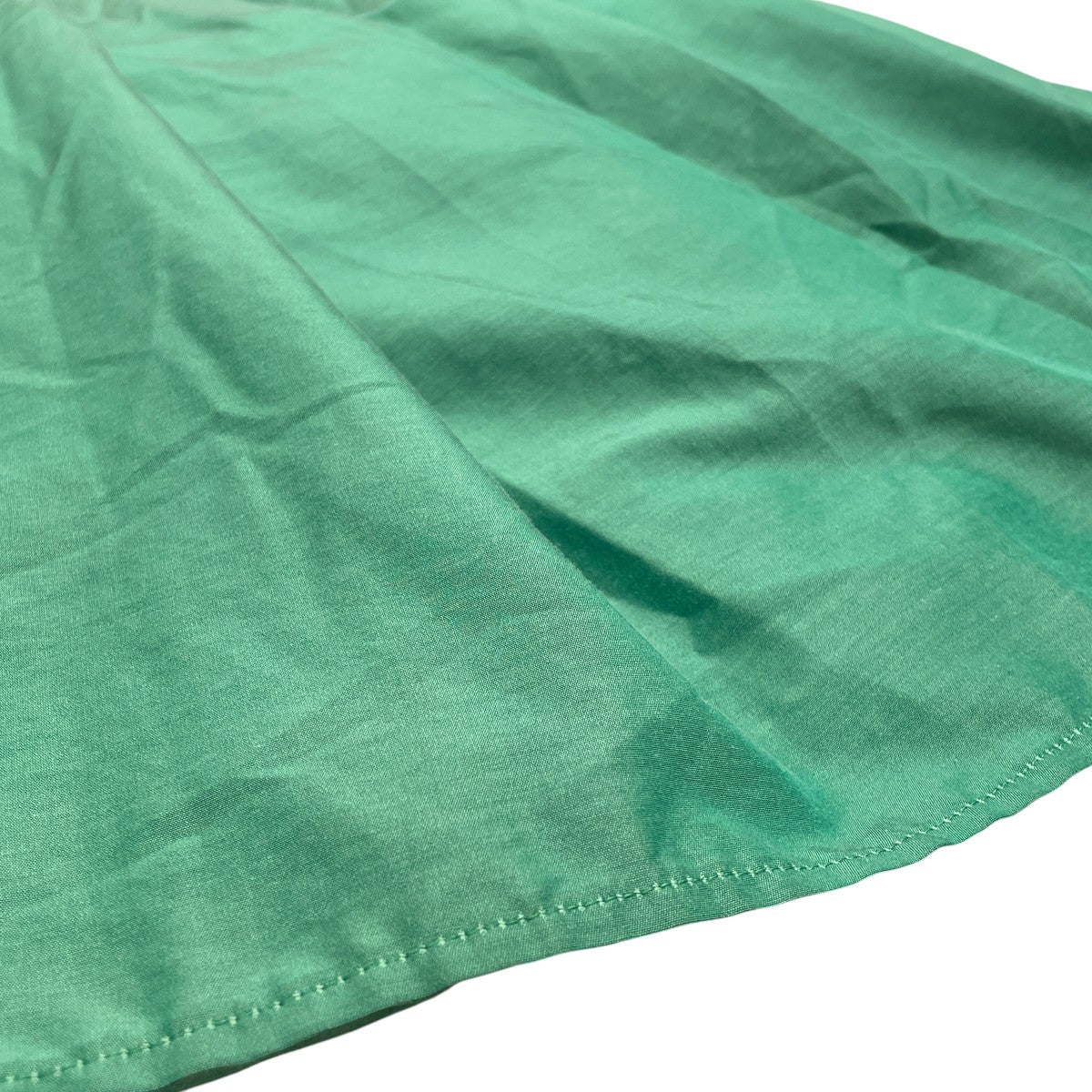 Curved Pleated Flared SkirtロングスカートMM22FW-SK042
