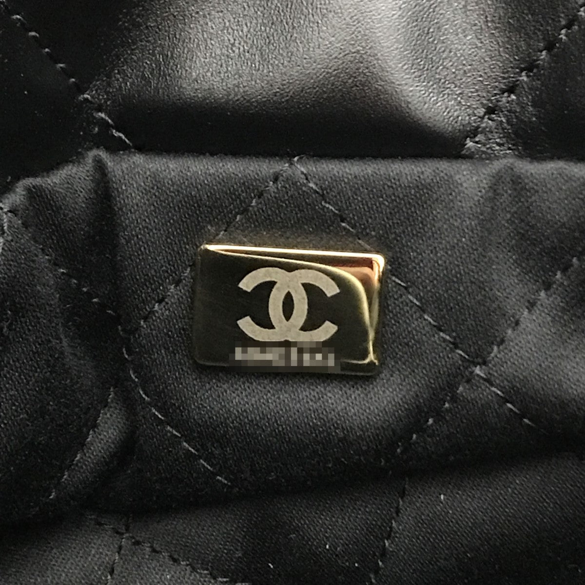 CHANEL(シャネル) CHANEL 22 スモールハンドバッグ AS3260 AS3260 - ブラック×ゴールド｜【公式】カインドオルオンライン  ブランド古着・中古通販【kindal】