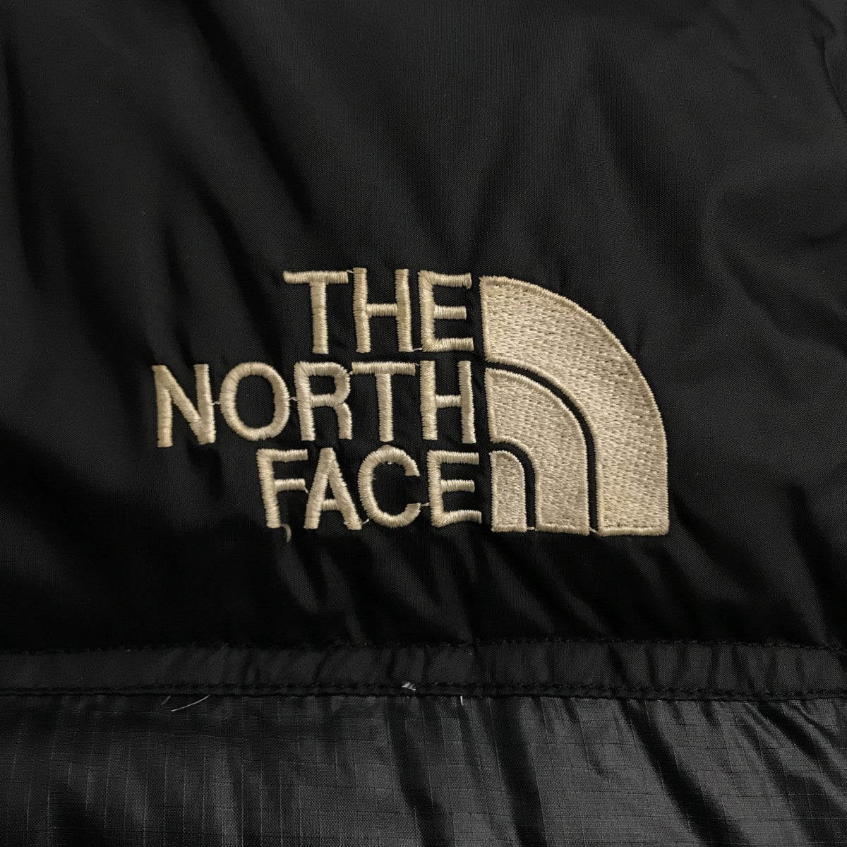 THE NORTH FACE(ザノースフェイス) ダウンジャケット NF003AS