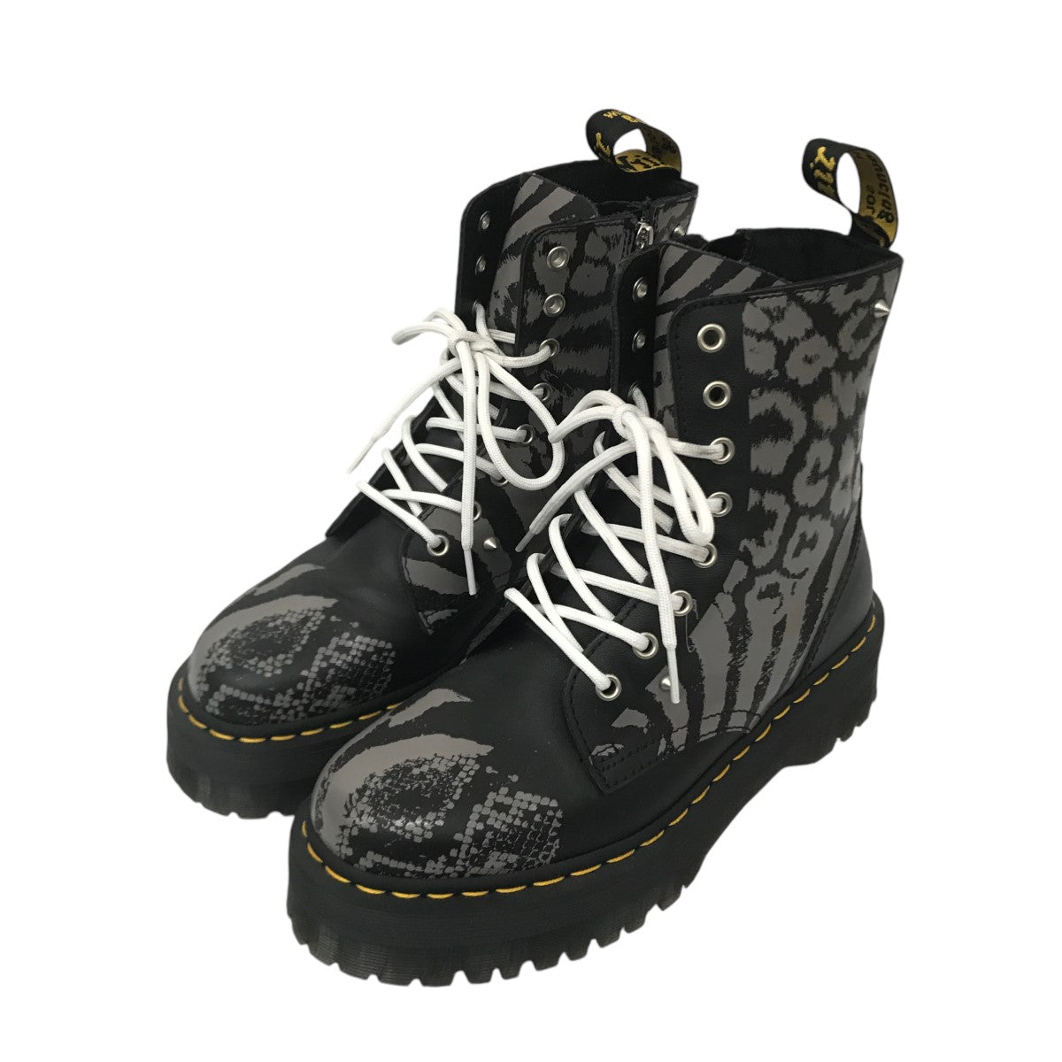Dr．Martens(ドクターマーチン) U JADONスタッズ装飾8ホール