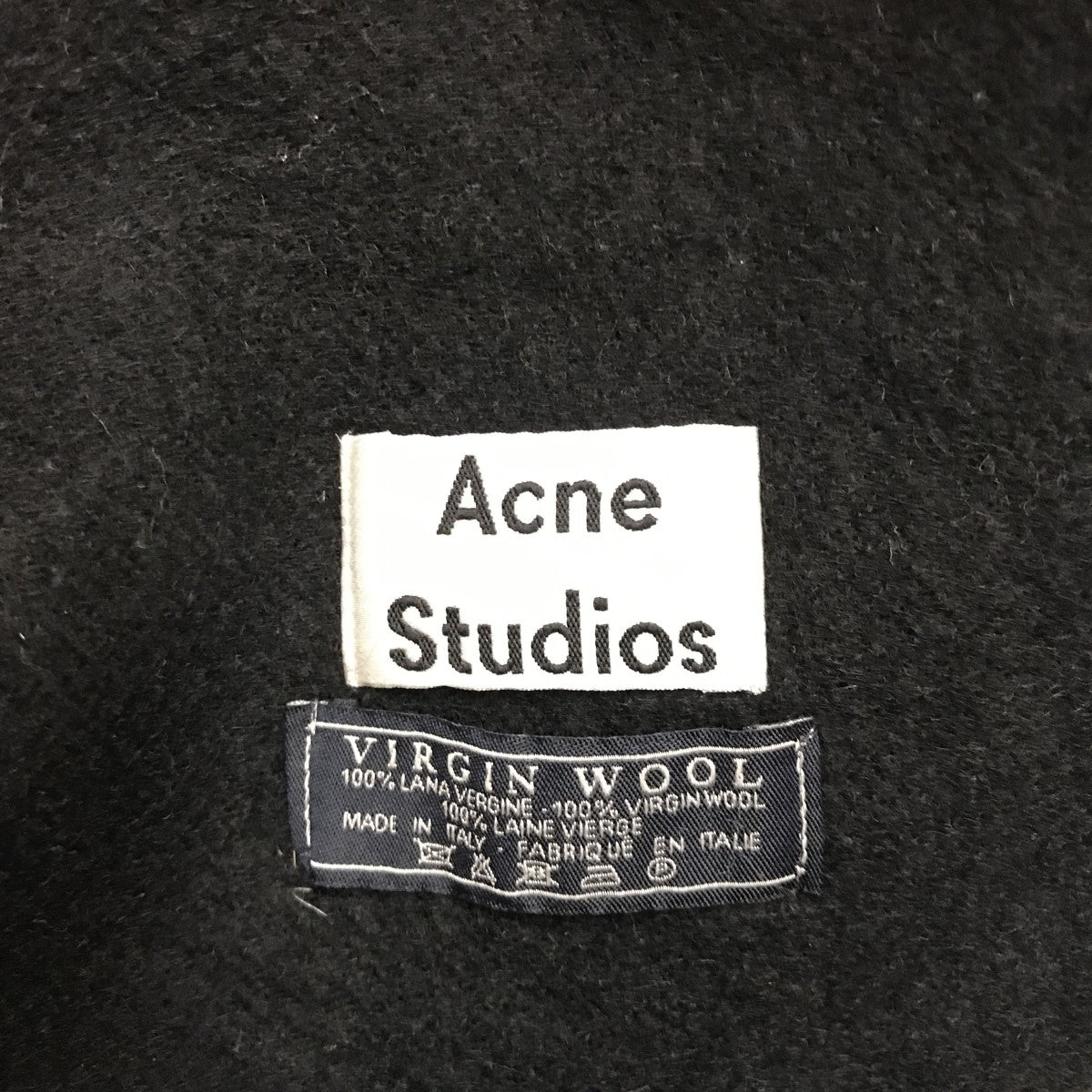 ACNE STUDIOS(アクネストゥディオズ) マフラー ブラック｜【公式
