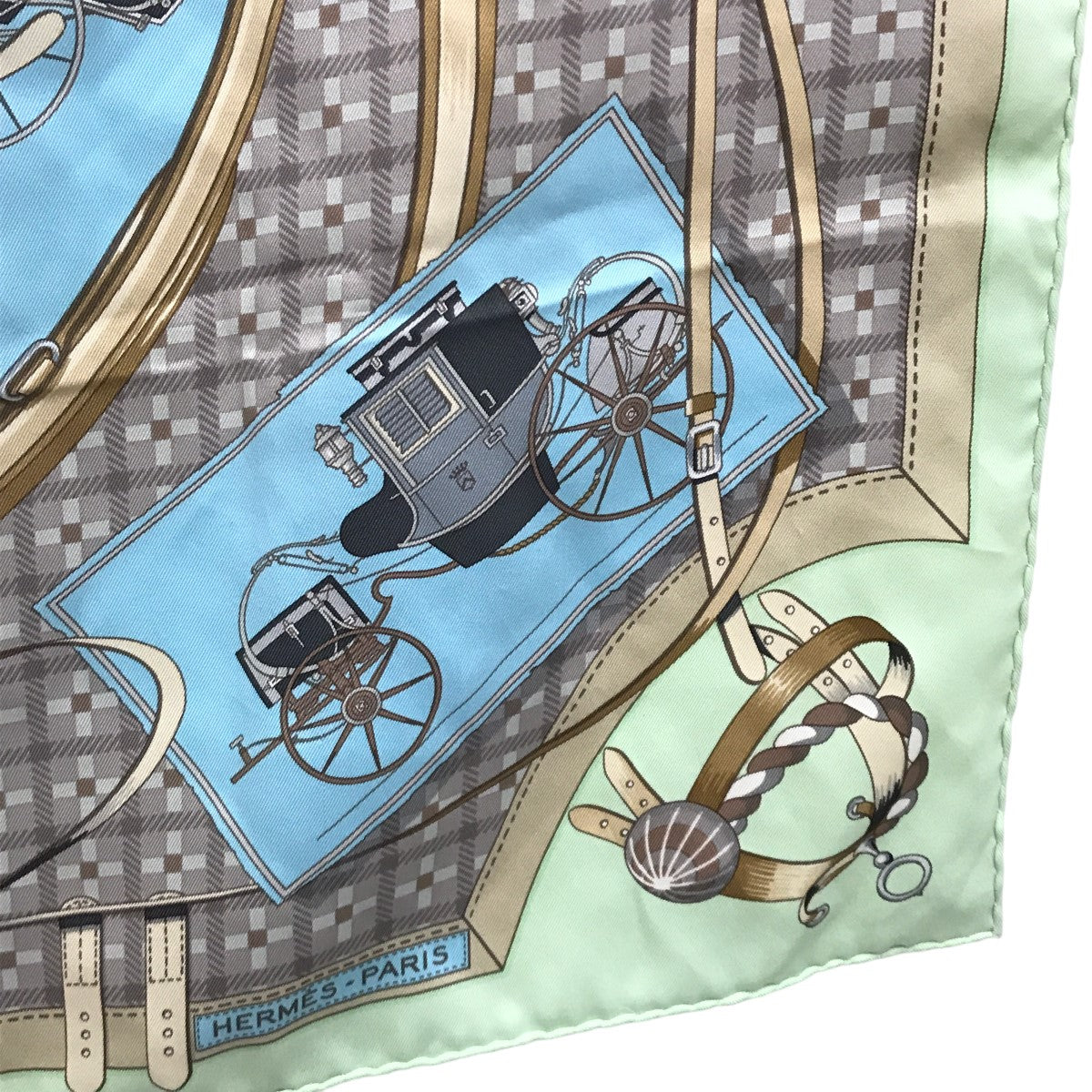 ☘️未使用に近い☘️ HERMES　馬車の変遷 カレ70 ライトブルー ☘️未使用に近い☘️ HERMES 馬車の変遷 カレ70 ライトブルー