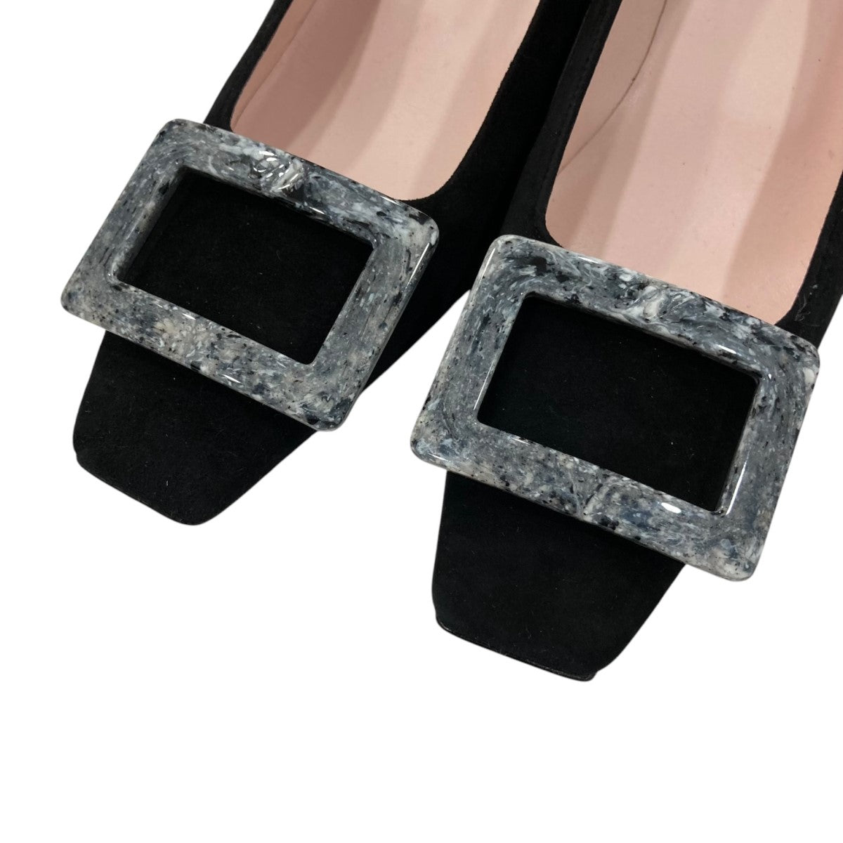 Roger Vivier(ロジェ ヴィヴィエ) ベルヴィヴィエ ストーンバックル