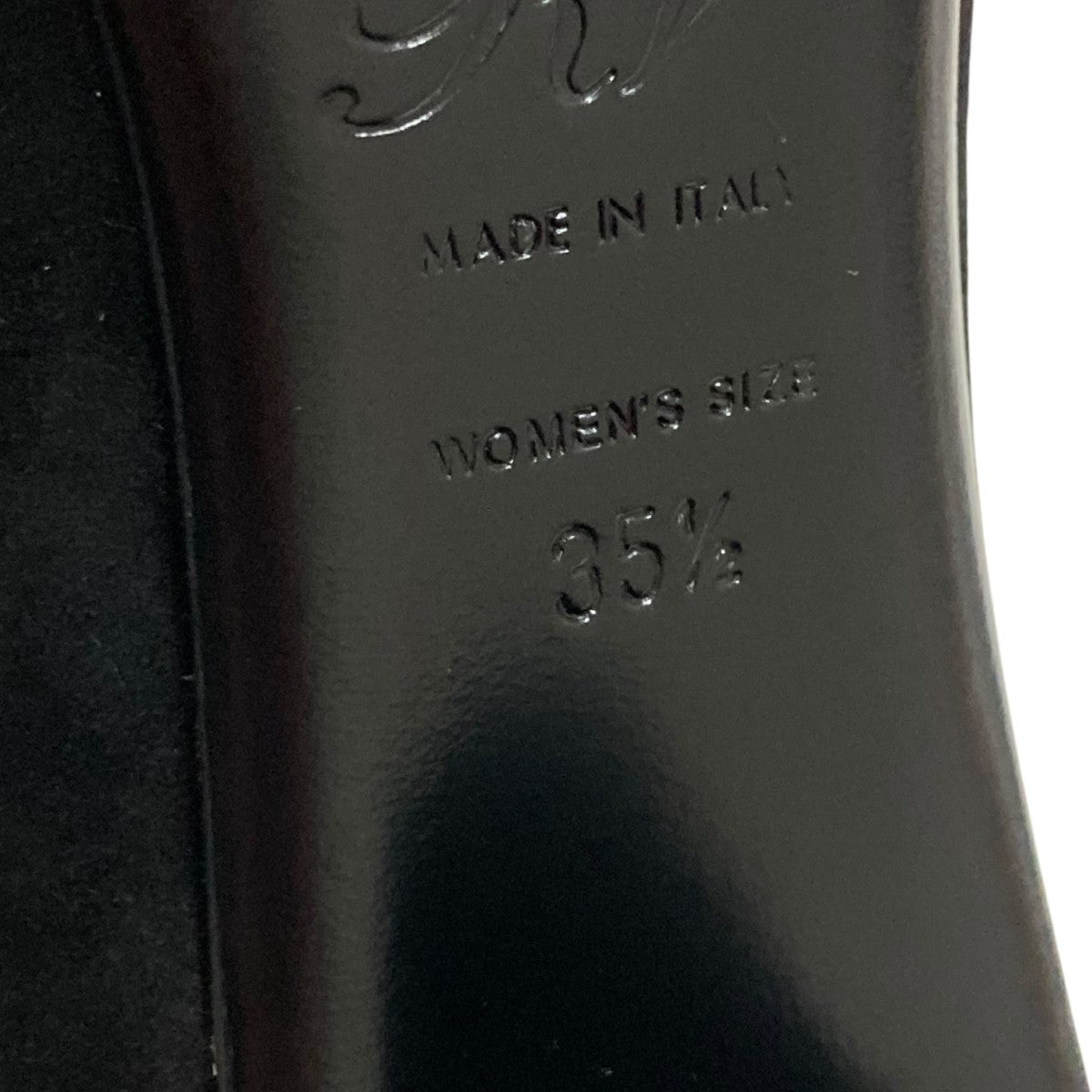 Roger Vivier(ロジェ ヴィヴィエ) ベルヴィヴィエ ストーンバックル