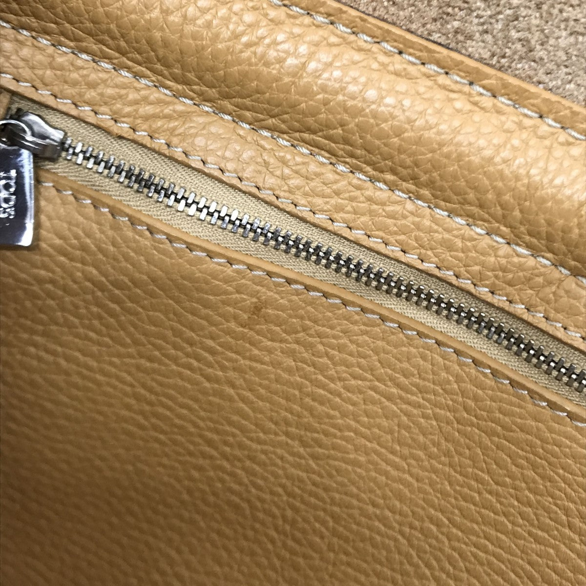 【TOD’Sのレザートート】 新着！【Tod's】レザー ショッピング トート バッグ ミニ (TOD'S