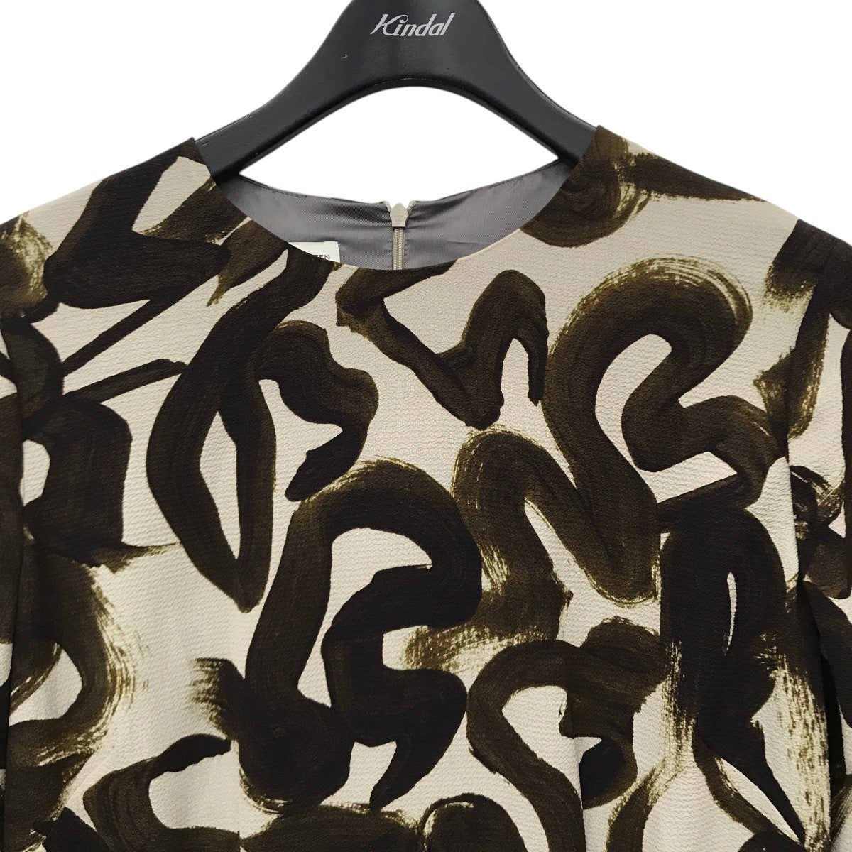 総柄ワンピース242-011007