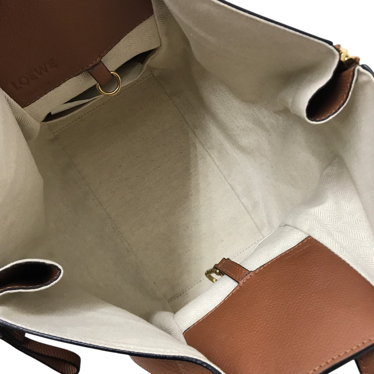 LOEWE(ロエベ) ハンモックスモールペブルグレインカーフショルダー 