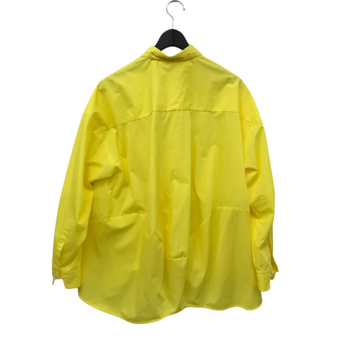 nagonstans ホワイトとイエローの長袖シャツ nagonstans(ナゴンスタンス) egg drape shirtシャツ470GA430