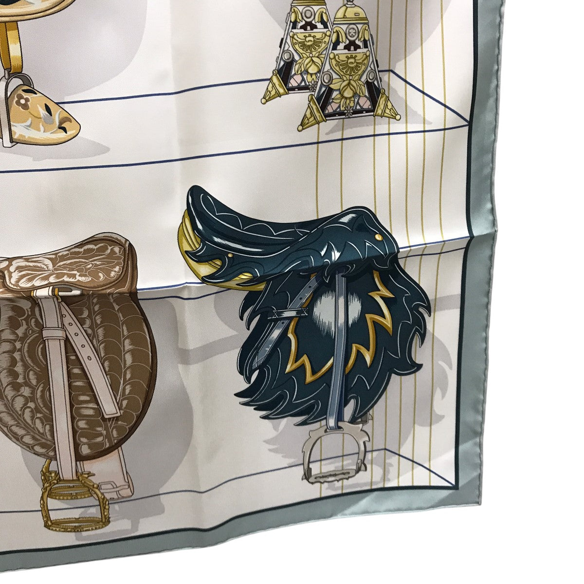 HERMES シルクスカーフ 馬車と騎士 楽天市場】極美品 HERMES エルメス パプロール馬車と貴族 カレ90