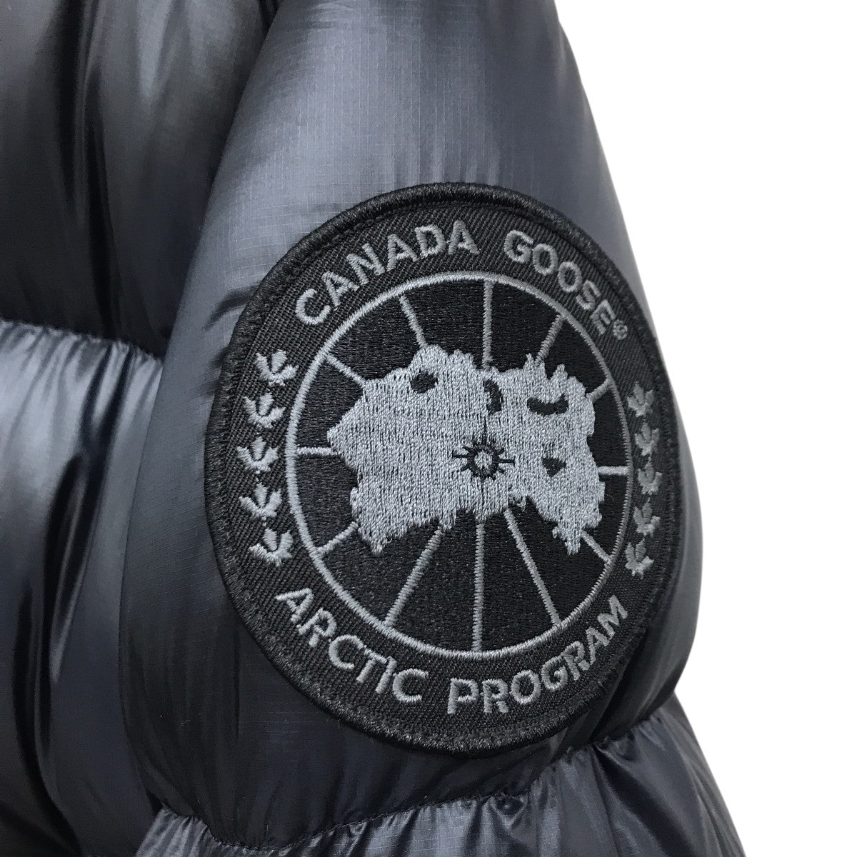 CANADA GOOSE(カナダグース) Crofton Puffer BLACKダウンジャケット