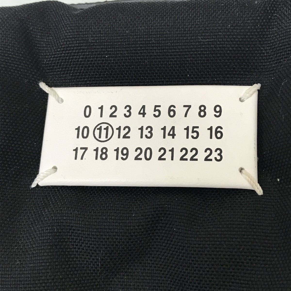 Maison Margiera 11 ボディバッグ バーガンディ Amazon | (メゾンマルジェラ) Maison Margiela ボディバッグ 11 女性と