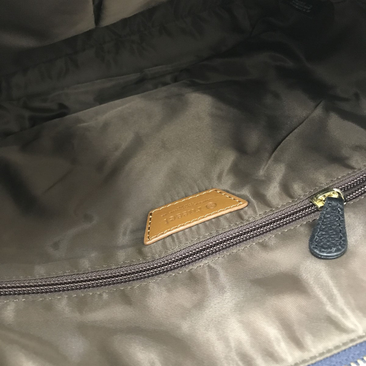 russet ラシット シンプルデザイン　モノグラム リュック 　ネイビーレザー russet ラシット シンプルデザイン モノグラム リュック