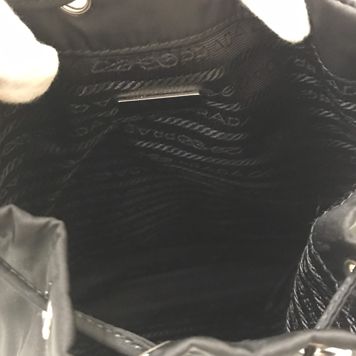 PRADA 巾着 1NS369【ランク：S】 PRADA(プラダ) Re-Nylon ポーチ巾着1NS369 1NS369 ブラック