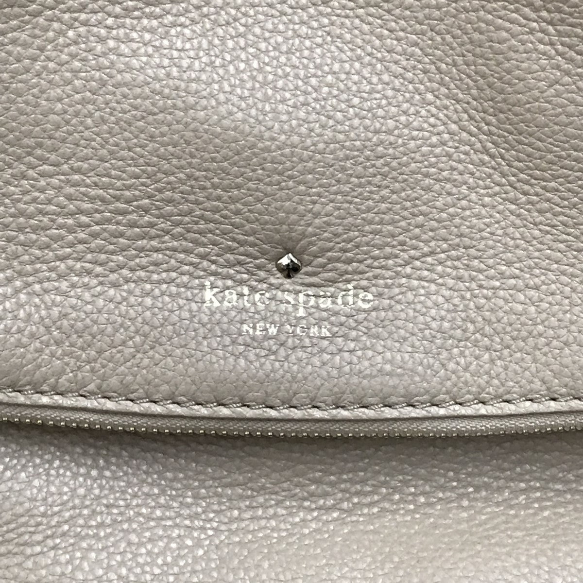 kate spade new york ショルダーバッグ - ベージュ系 【古着】【中古】 Kate Spade(ケイトスペード) ショルダーバッグ ベージュ｜【公式
