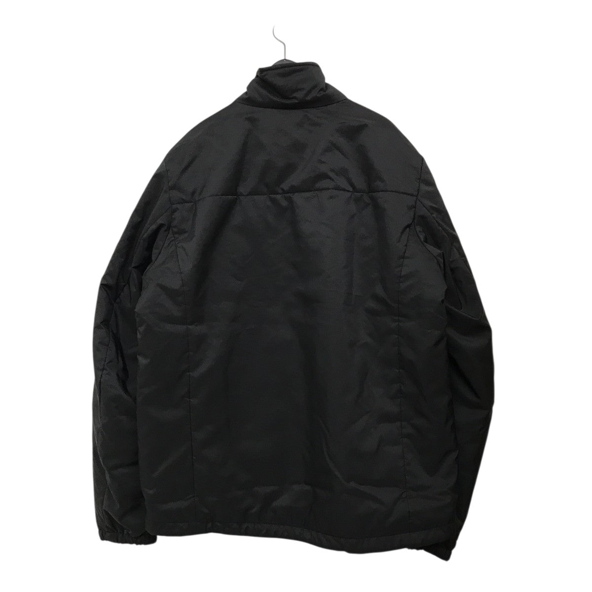 PRADA(プラダ) 23AWトライアングルロゴプレート付き