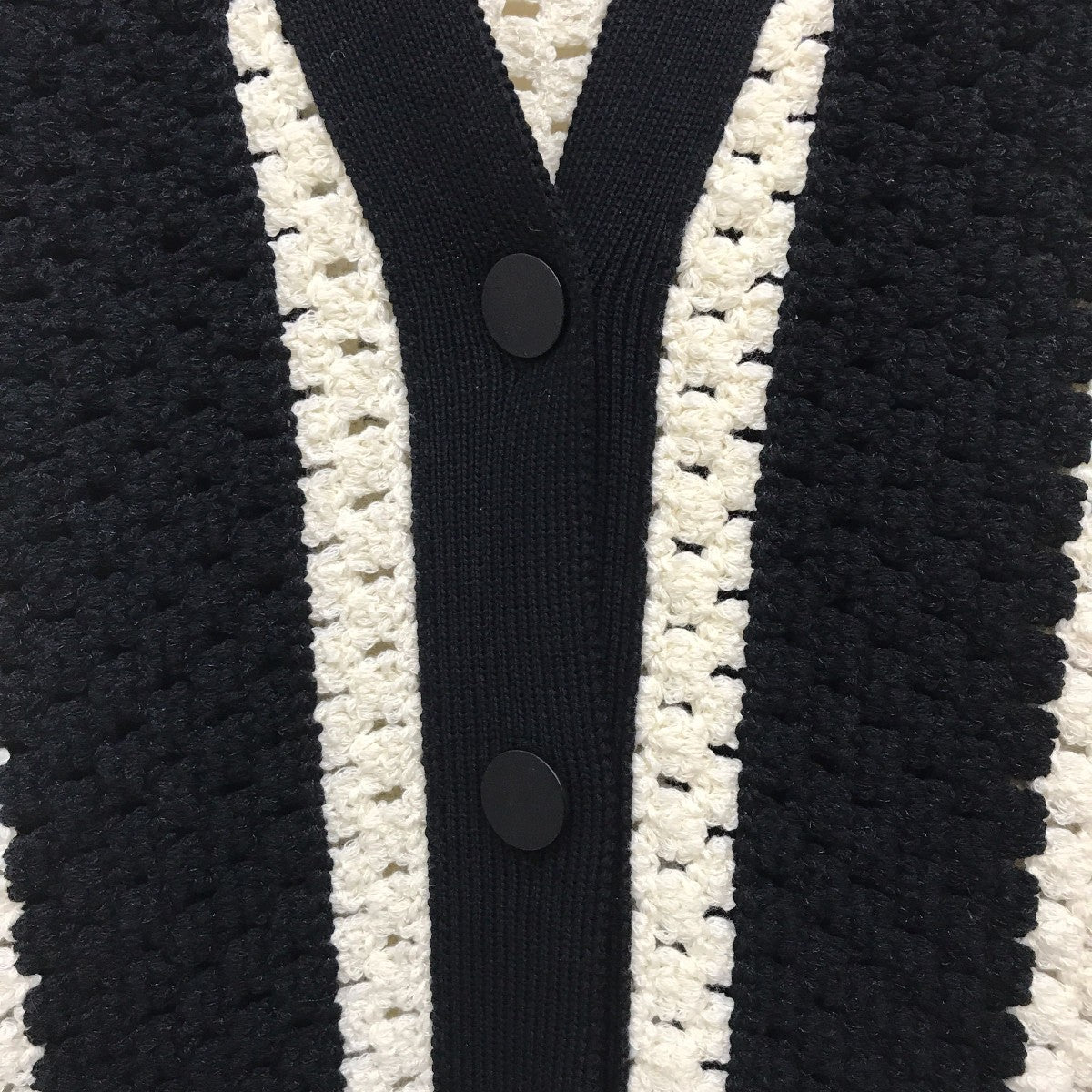 最終値下 マルティニーク martinique バイカラーニットカーディガン 黒 martinique(マルティニーク) ニットカーディガンA0341KCD281