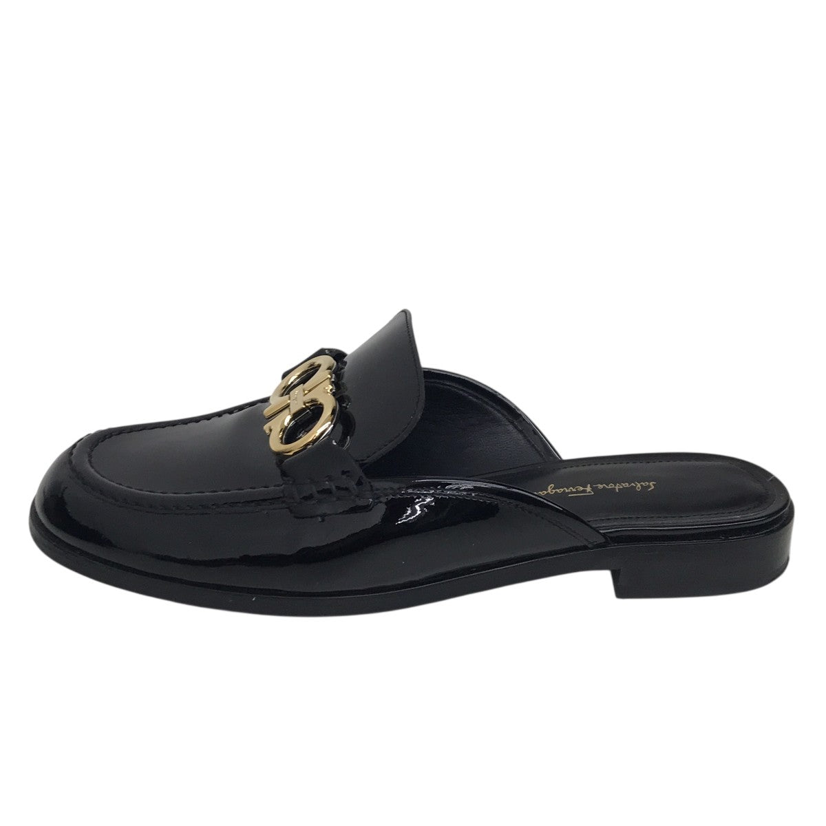 Salvatore Ferragamo(サルヴァトーレフェラガモ) エナメルガンチーニ