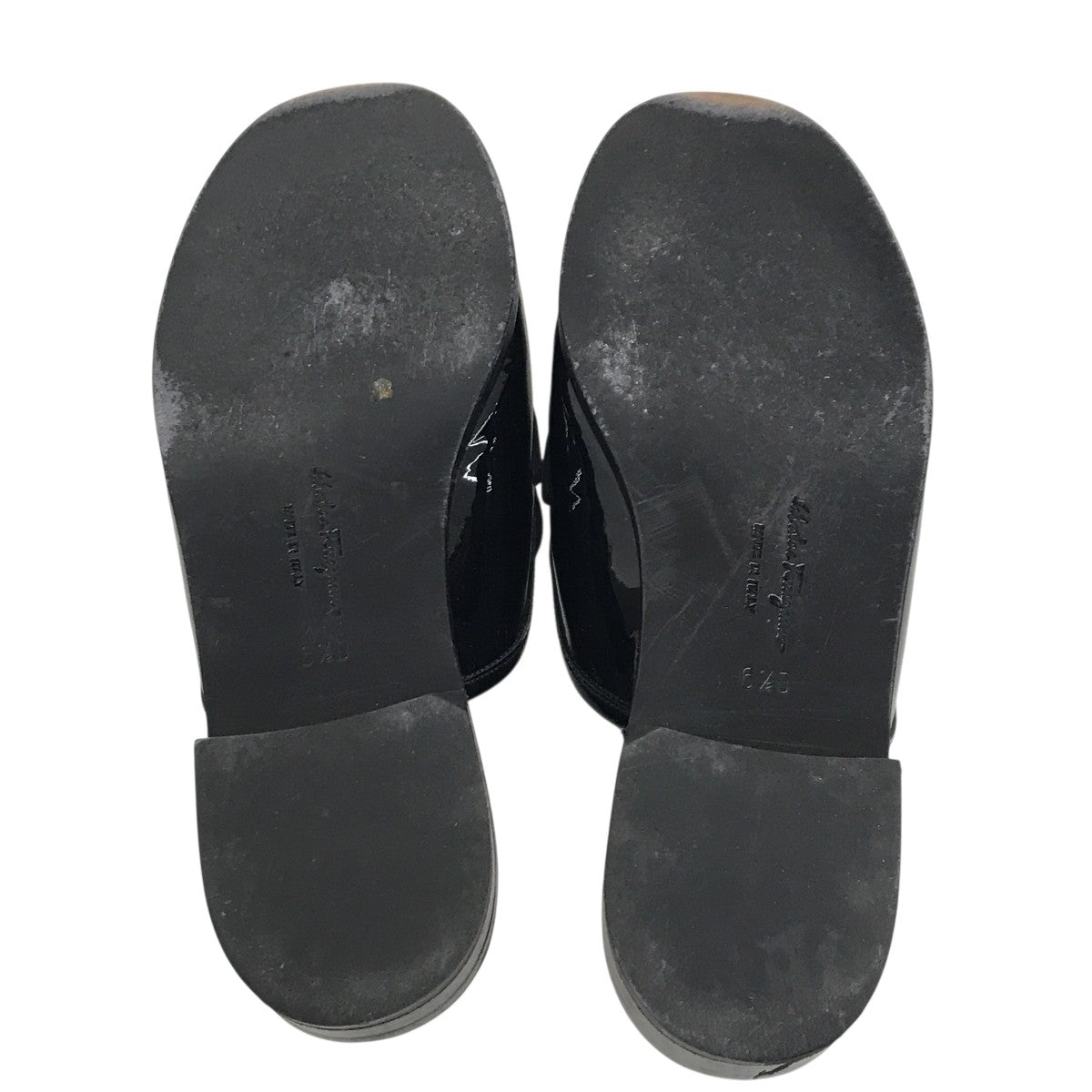 Salvatore Ferragamo(サルヴァトーレフェラガモ) エナメルガンチーニ