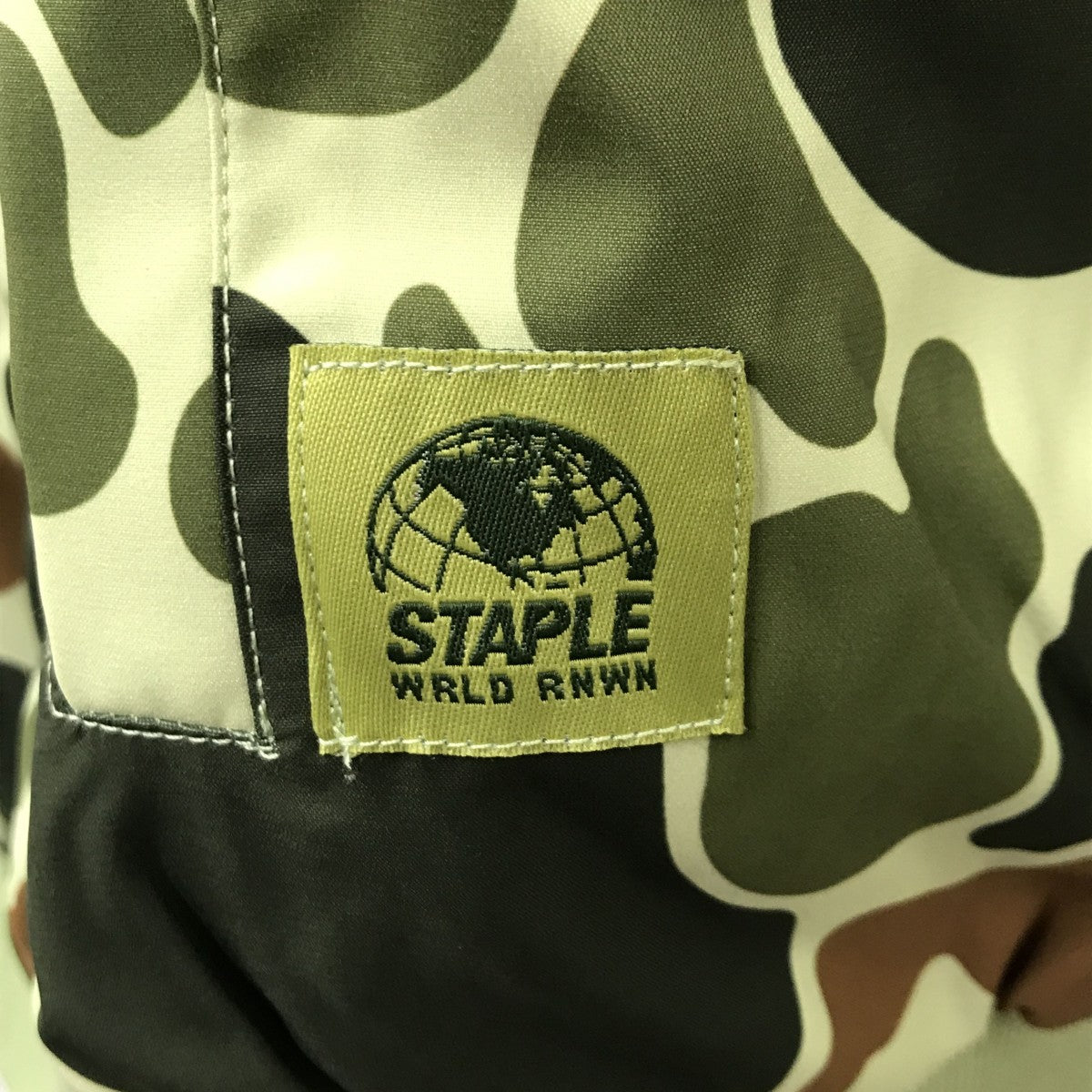 staple カモフラージュ柄MA-1ジャケット 古着・中古-7枚目のアイテム画像