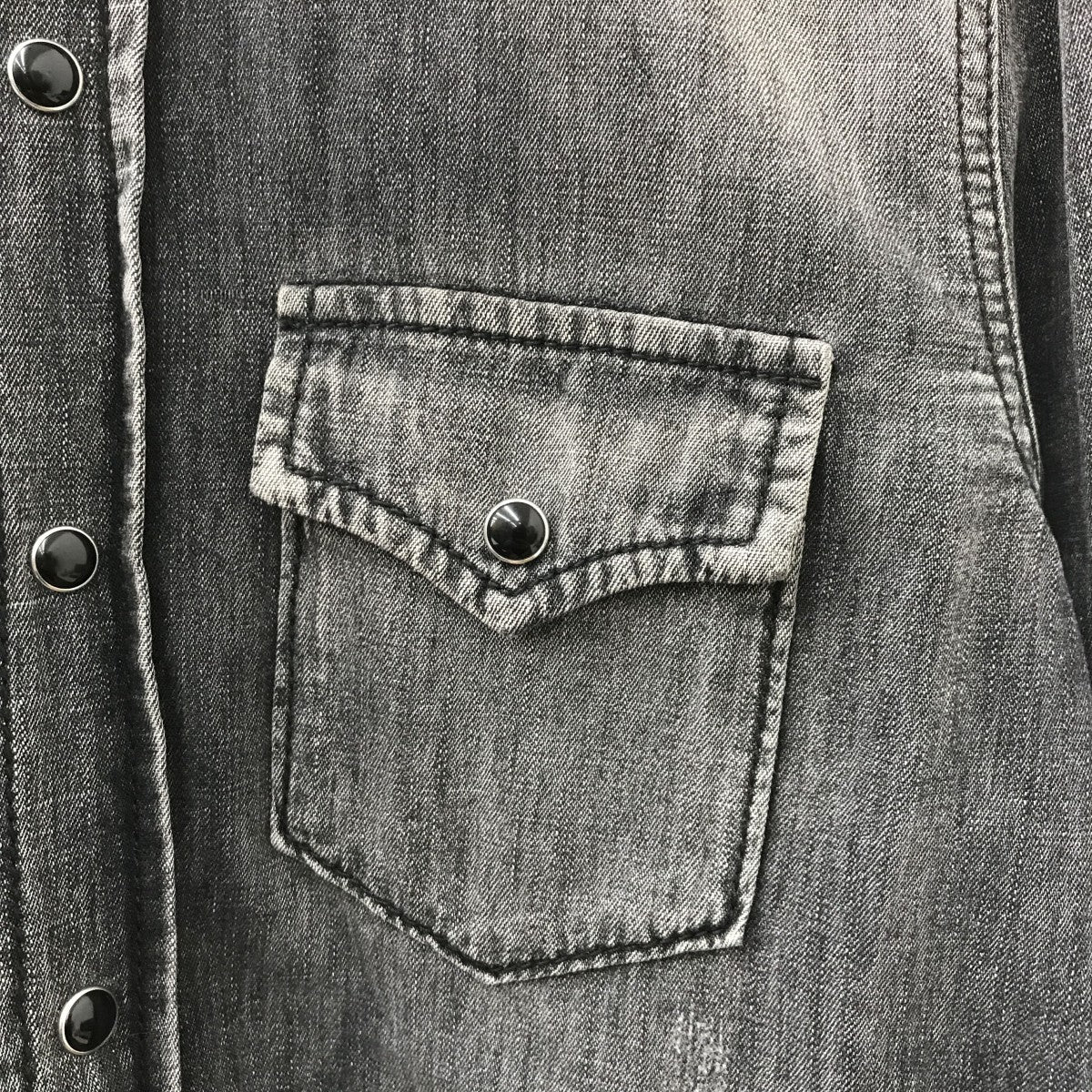 超激レア早い物勝ち！SAINT LAURENT PARIS シャツ Saint Laurent ポルカドット シルクシャツ | ブラック | FARFETCH JP