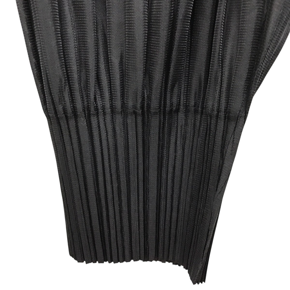 PLEATS PLEASE(プリーツプリーズ) FLUFFY BASICSプリーツパンツPP55