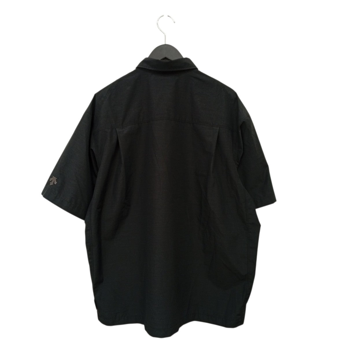 Descente ALLTERRAIN 半袖シャツ 古着・中古-2枚目のアイテム画像