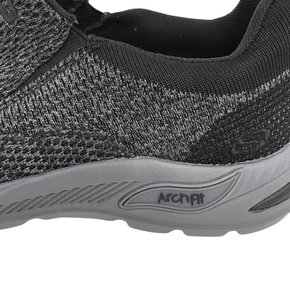 ARCH FIT MOTLEY-VASEOスニーカー204495